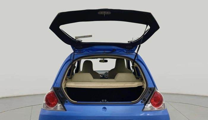 2013 Honda Brio VX MT, Petrol, Manual, 38,584 km, Boot Door Open