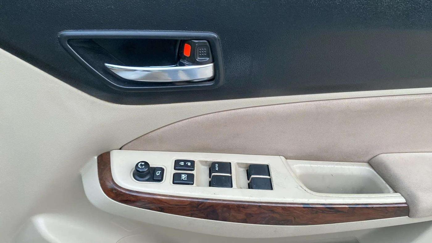 2019 Maruti Dzire ZXI PLUS, Petrol, Manual, 82,665 km, Driver Side Door Panels Control