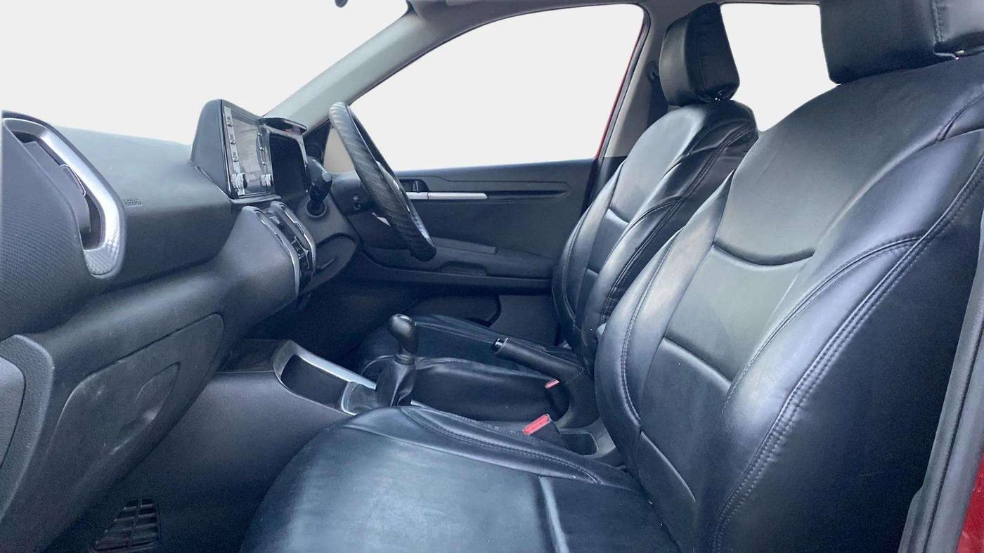 2020 KIA SONET HTK PLUS 1.2, Petrol, Manual, 46,308 km, Right Side Front Door Cabin