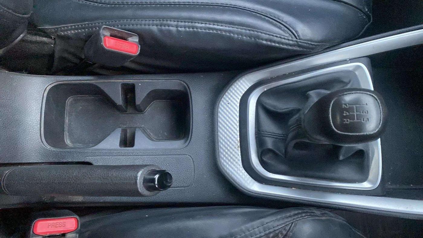 2020 KIA SONET HTK PLUS 1.2, Petrol, Manual, 46,308 km, Gear Lever