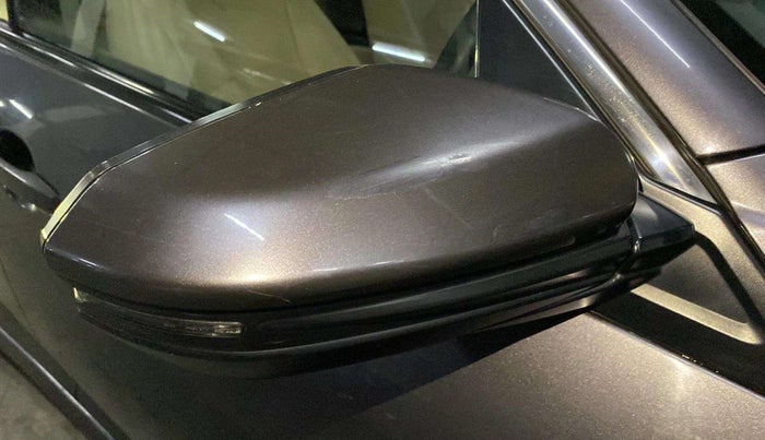 2019 Honda Civic 1.8L I-VTEC V CVT, Petrol, Automatic, 5,161 km, Right rear-view mirror - Minor noise