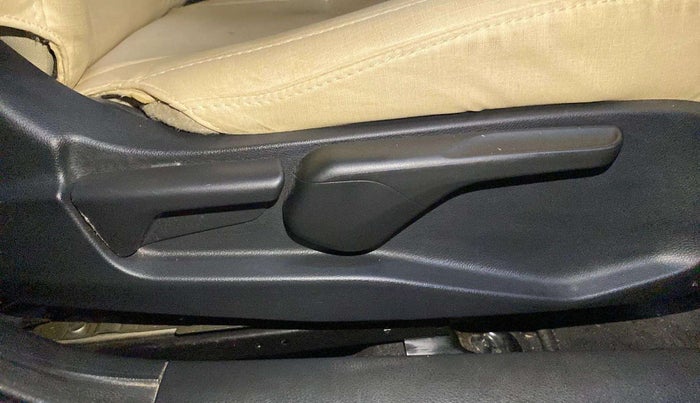 2019 Honda Civic 1.8L I-VTEC V CVT, Petrol, Automatic, 5,161 km, Driver Side Adjustment Panel