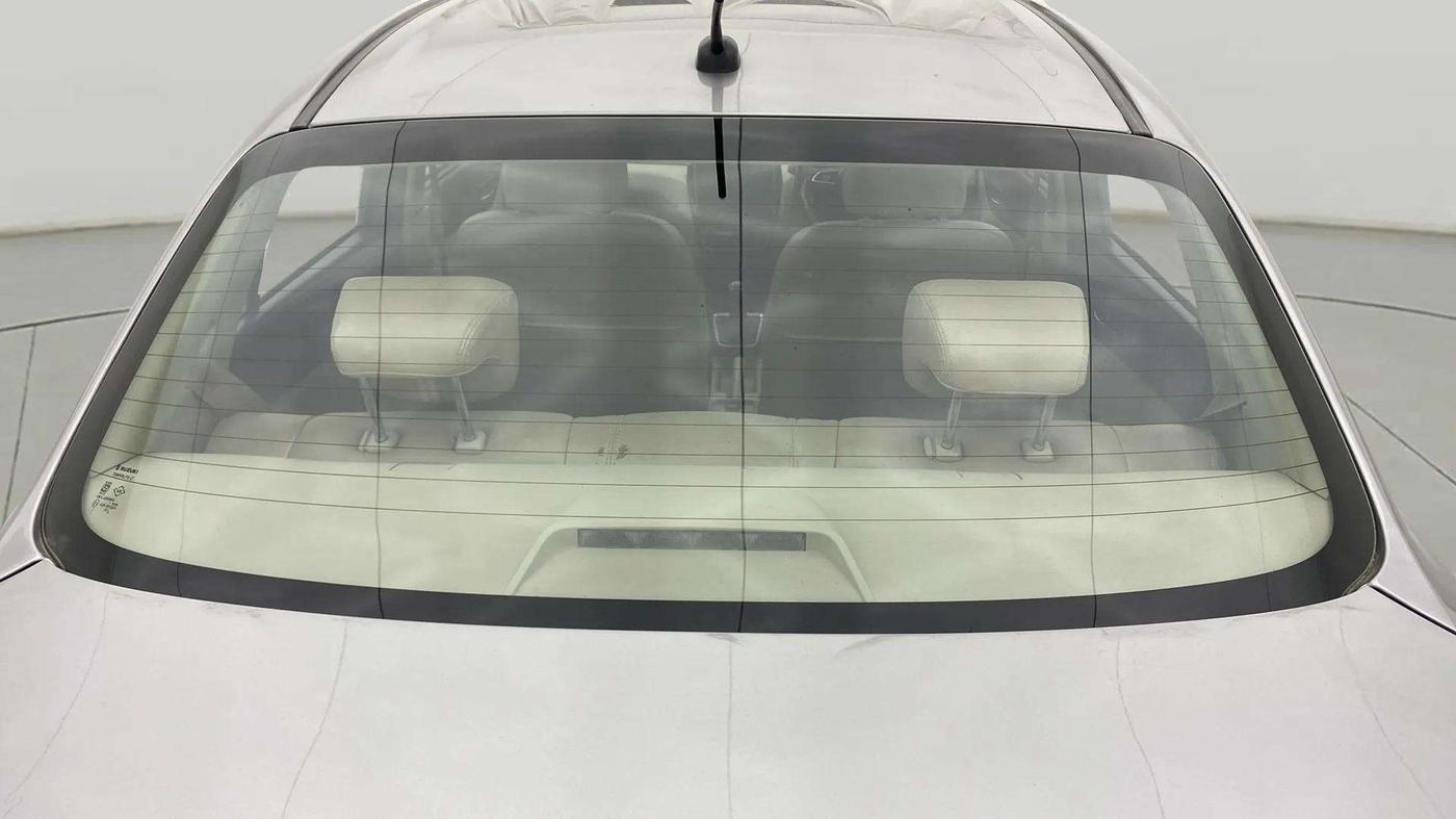 2023 Maruti Dzire ZXI, Petrol, Manual, 68,892 km, Rear Windshield