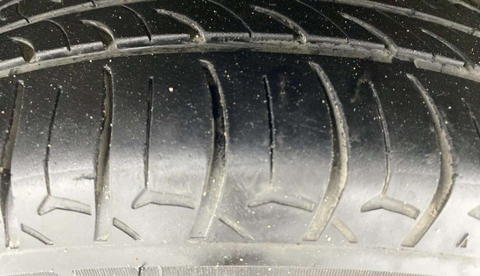 2023 Maruti Dzire ZXI, Petrol, Manual, 68,731 km, Left Front Tyre Tread