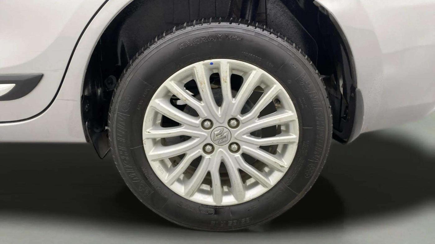 2023 Maruti Dzire ZXI, Petrol, Manual, 68,892 km, Left Rear Wheel