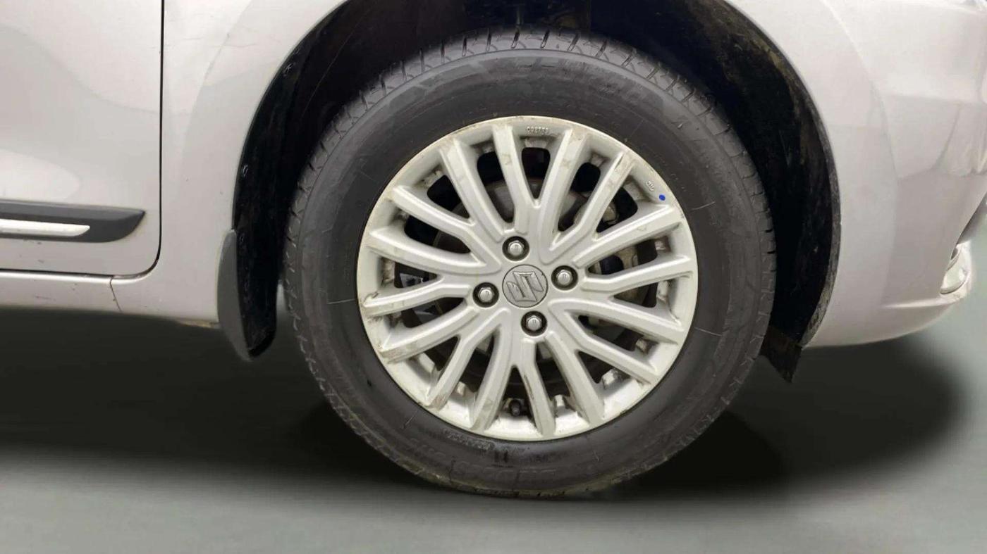 2023 Maruti Dzire ZXI, Petrol, Manual, 68,892 km, Right Front Wheel