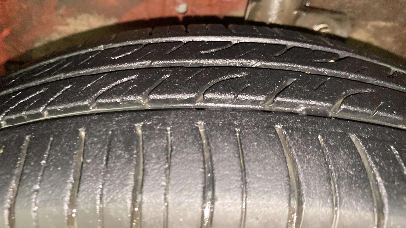 2017 Maruti Celerio ZXI AMT, Petrol, Automatic, 91,598 km, Left Front Tyre Tread