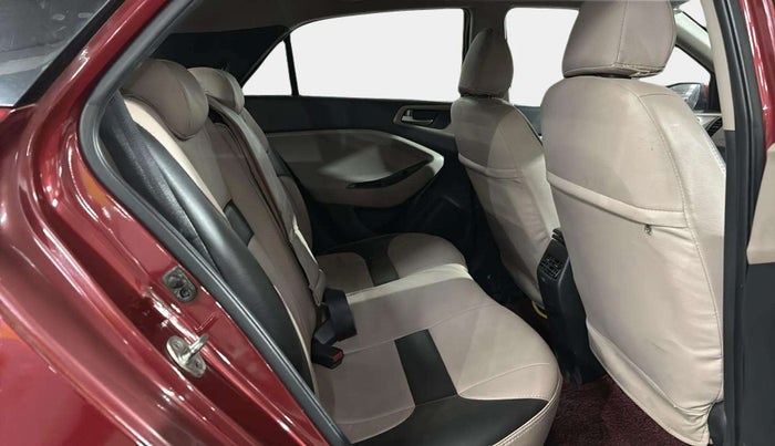 2018 Hyundai Elite i20 ASTA 1.2 (O), Petrol, Manual, 26,208 km, Right Side Rear Door Cabin