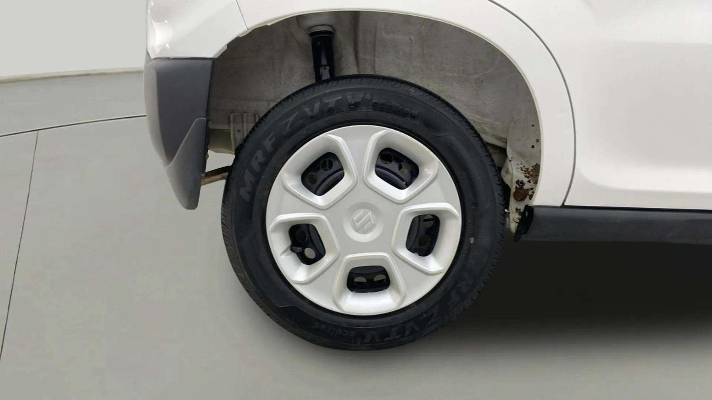 2021 Maruti S PRESSO VXI, Petrol, Manual, 28,400 km, Right Rear Wheel