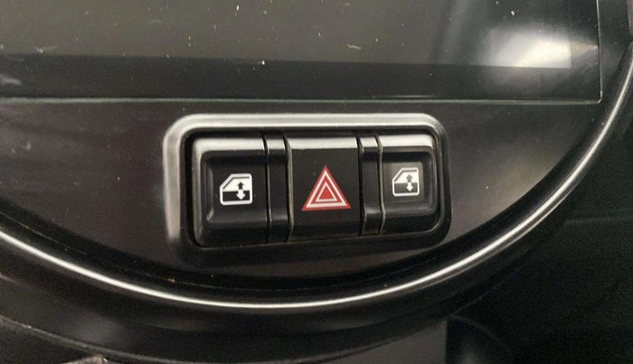 2021 Maruti S PRESSO VXI, Petrol, Manual, 28,400 km, Left front window switch / handle - Power window makes minor noise