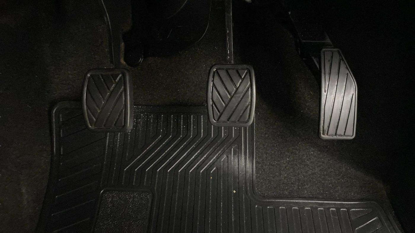 2021 Maruti S PRESSO VXI, Petrol, Manual, 28,400 km, Pedals