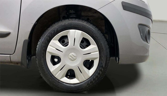 2014 Maruti Wagon R 1.0 VXI, Petrol, Manual, 32,683 km, Right Front Wheel