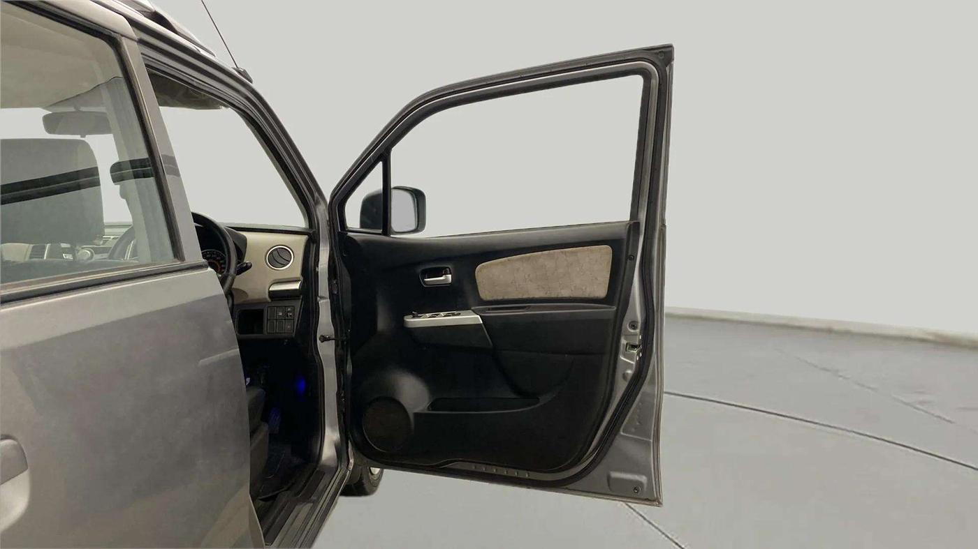 2014 Maruti Wagon R 1.0 VXI, Petrol, Manual, 32,683 km, RHS Front Door
