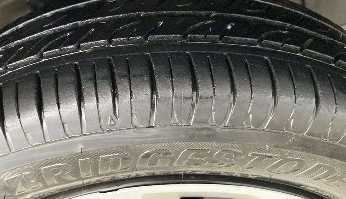 2014 Maruti Wagon R 1.0 VXI, Petrol, Manual, 32,683 km, Right Front Tyre Tread