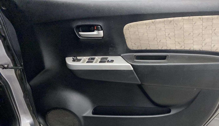 2014 Maruti Wagon R 1.0 VXI, Petrol, Manual, 32,683 km, Driver Side Door Panels Control