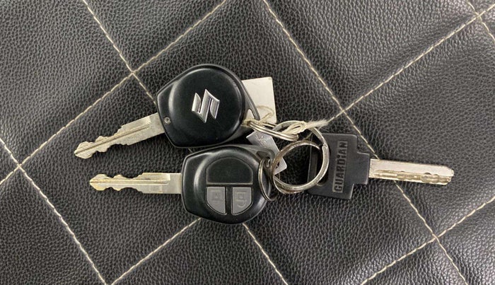 2014 Maruti Wagon R 1.0 VXI, Petrol, Manual, 32,683 km, Key Close Up