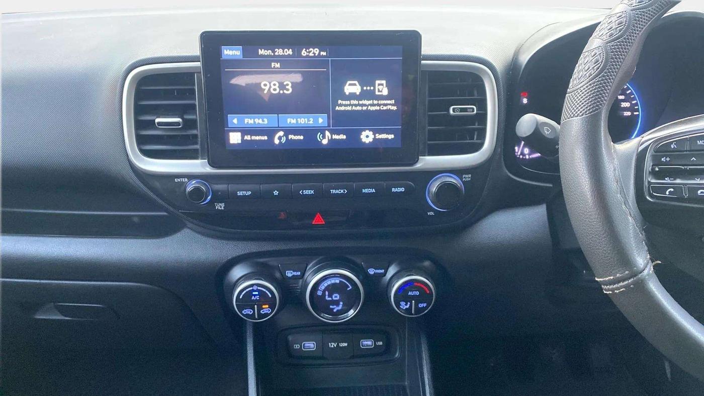 2021 Hyundai VENUE SX 1.0 TURBO, Petrol, Manual, 84,820 km, Air Conditioner