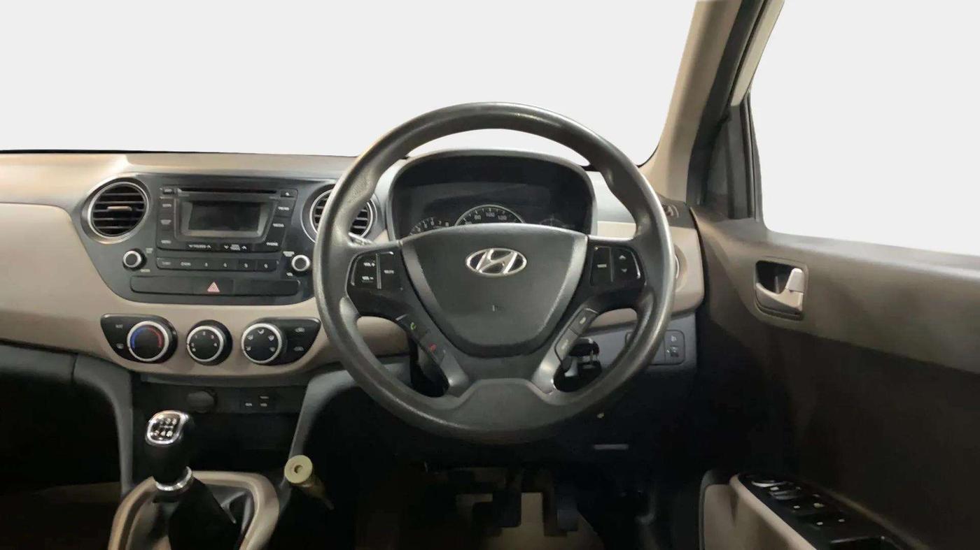 2016 Hyundai Grand i10 SPORTZ 1.2 KAPPA VTVT, Petrol, Manual, 68,485 km, Steering Wheel Close Up