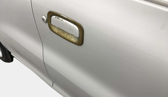 2022 Maruti S PRESSO VXI (O) AMT, Petrol, Automatic, 52,136 km, Driver-side door - Chrome on handle has slight discoularation