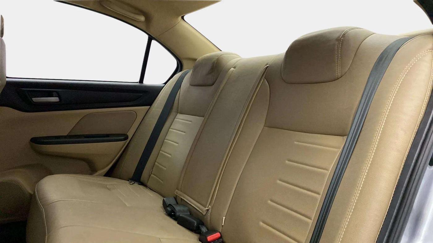 2021 Honda Amaze 1.2L I-VTEC S, Petrol, Manual, 21,417 km, Right Side Rear Door Cabin