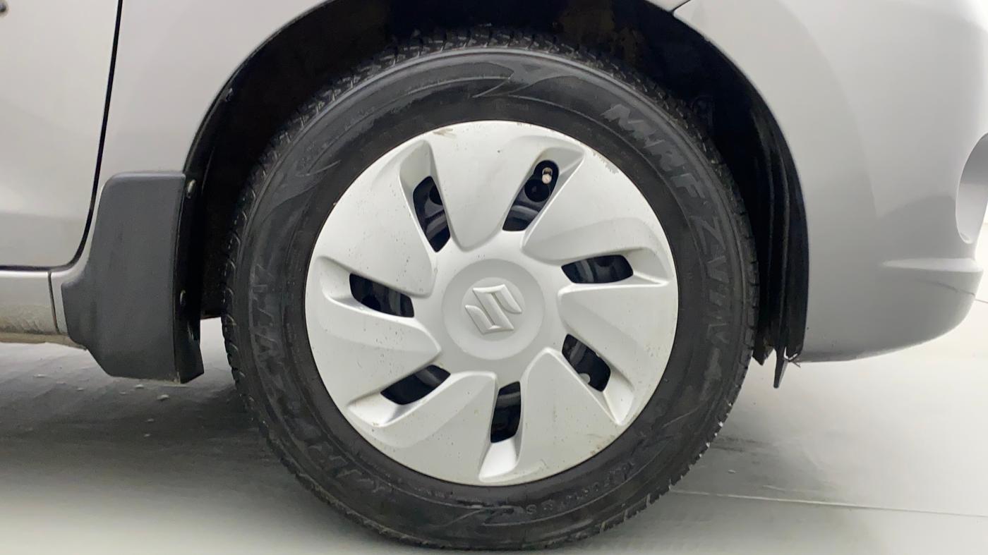 2016 Maruti Celerio VXI CNG D, CNG, Manual, 41,313 km, Right Front Wheel