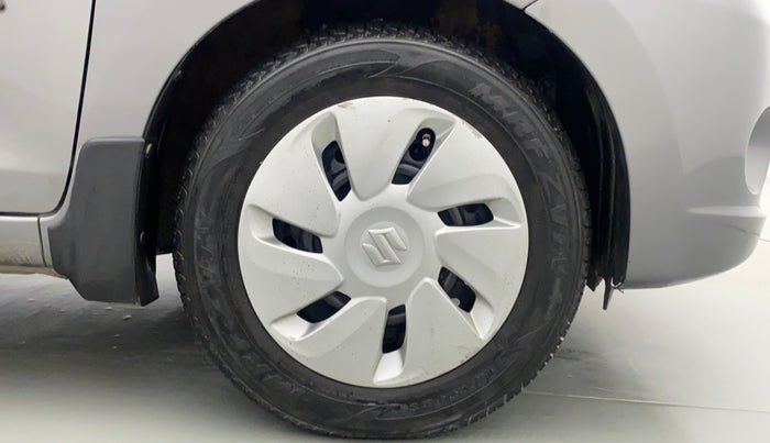 2016 Maruti Celerio VXI CNG D, CNG, Manual, 41,313 km, Right Front Wheel
