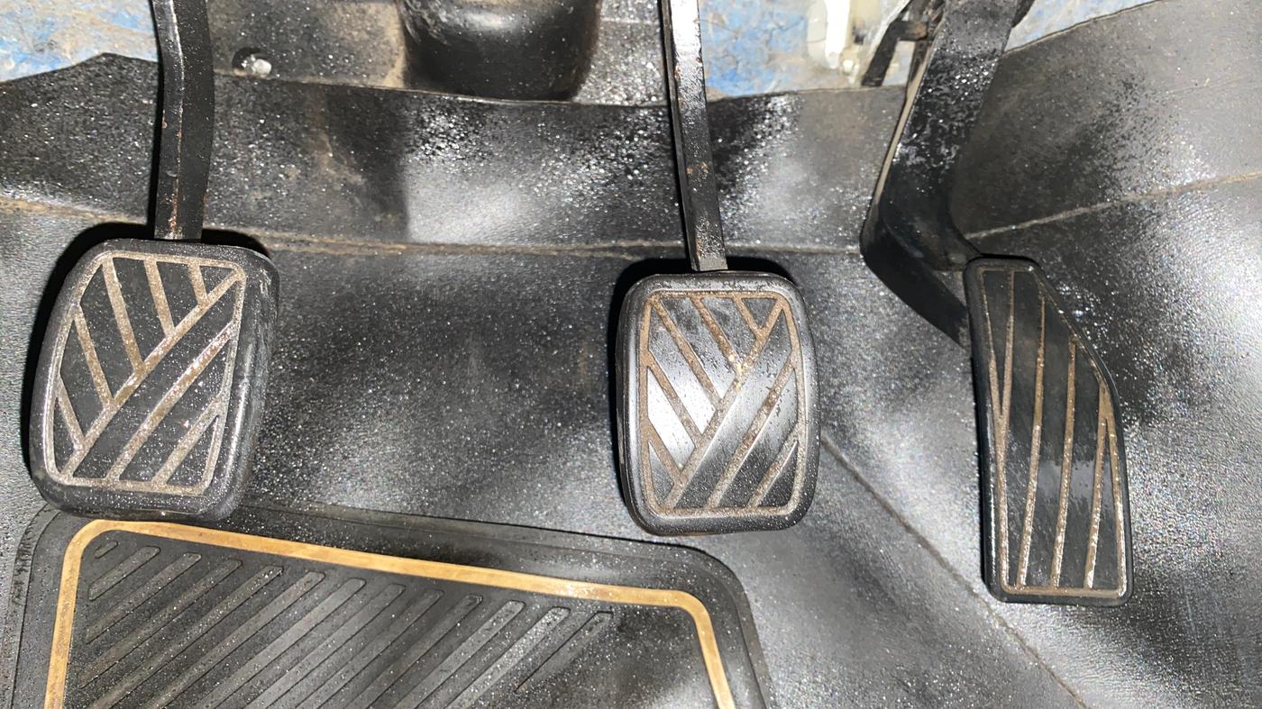 2016 Maruti Celerio VXI CNG D, CNG, Manual, 41,313 km, Pedals