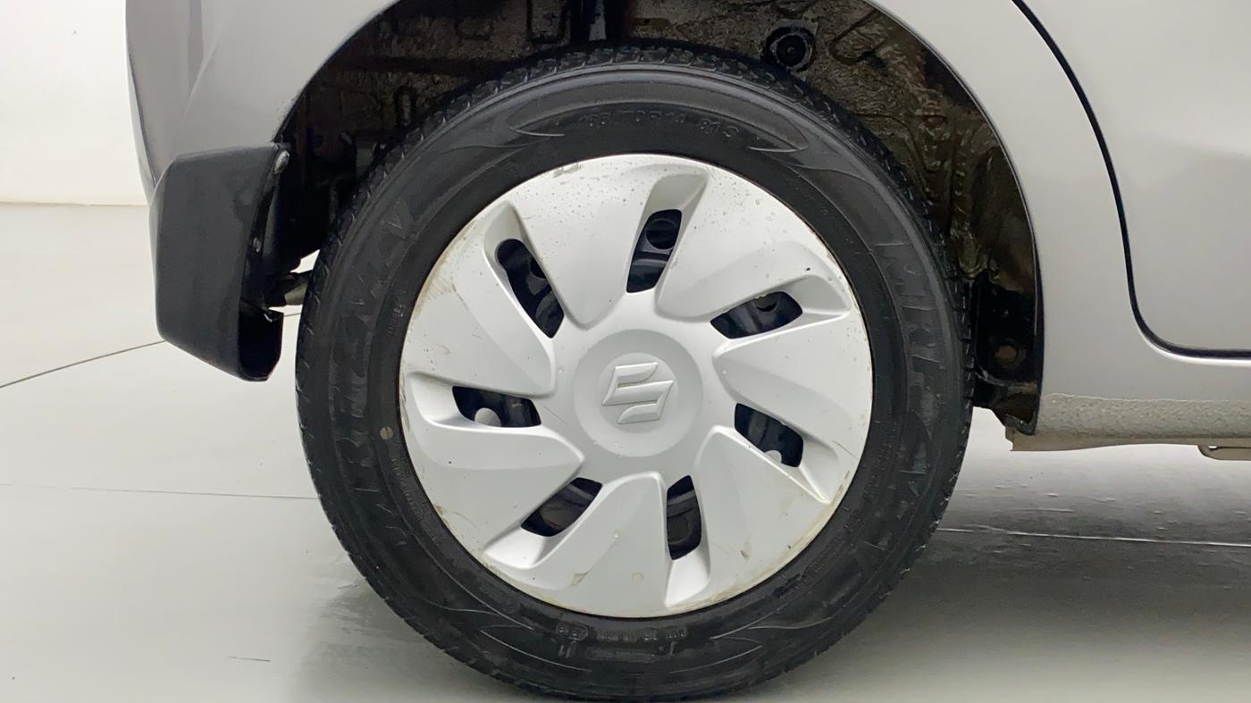 2016 Maruti Celerio VXI CNG D, CNG, Manual, 41,313 km, Right Rear Wheel
