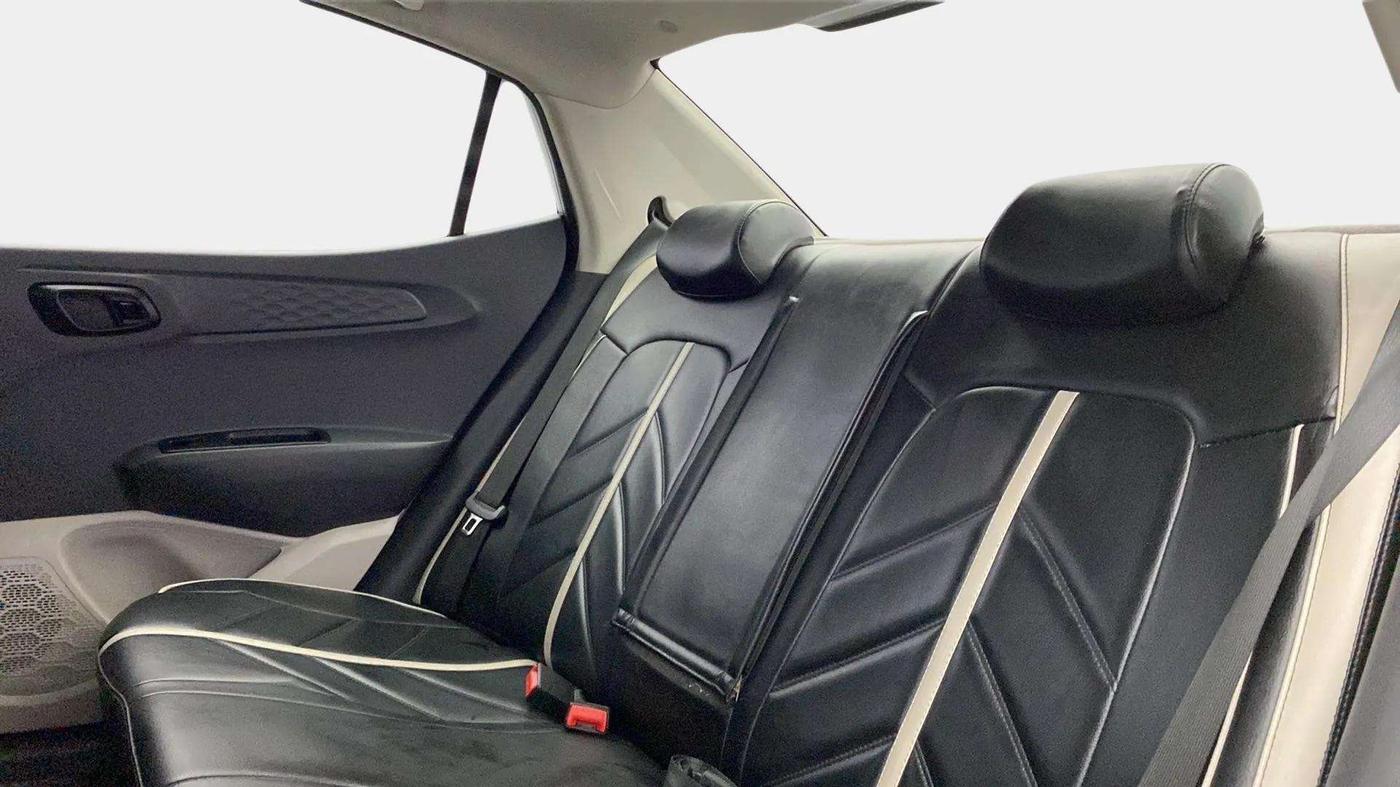 2020 Hyundai AURA S 1.2, Petrol, Manual, 54,446 km, Right Side Rear Door Cabin
