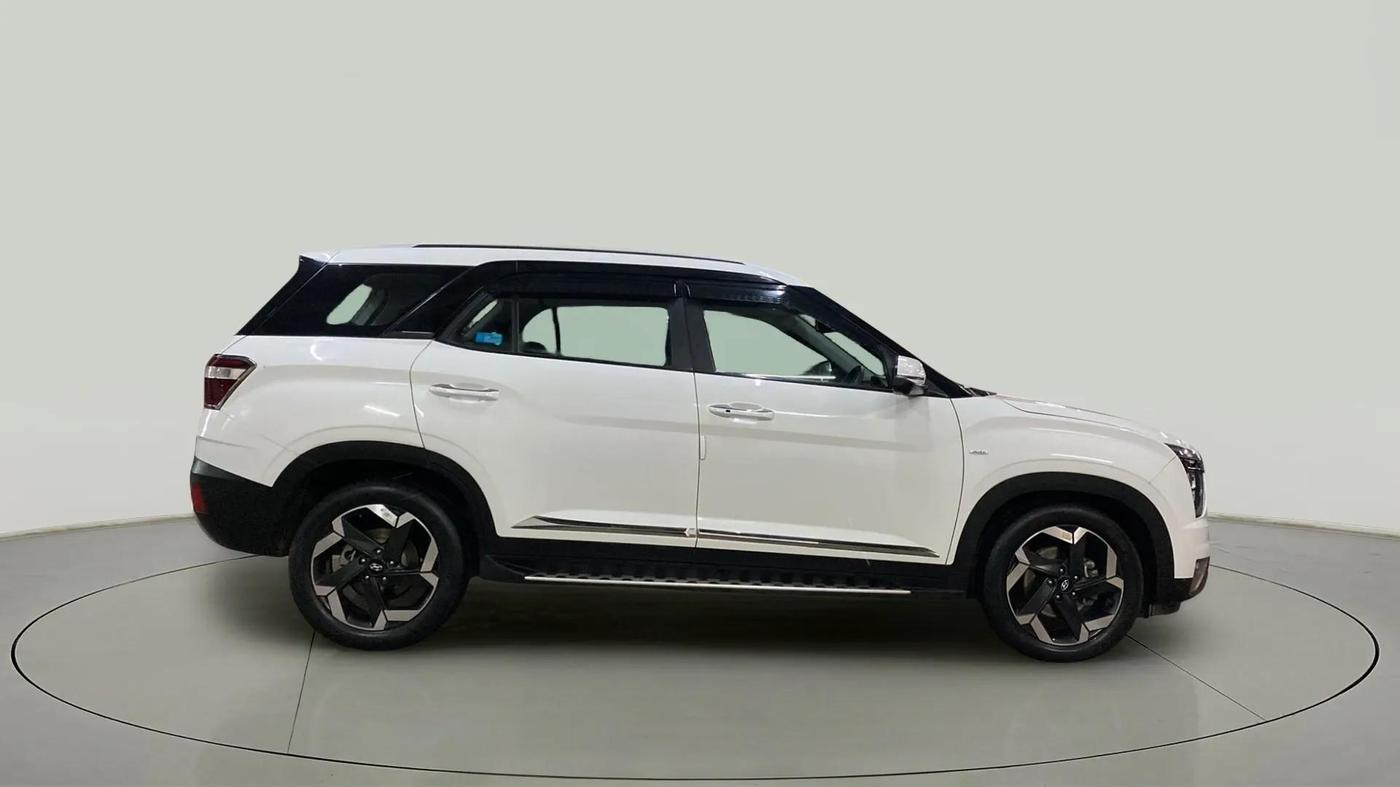 2021 Hyundai ALCAZAR PLATINUM (O) 6STR 2.0 AT, Petrol, Automatic, 49,941 km, Right Side View