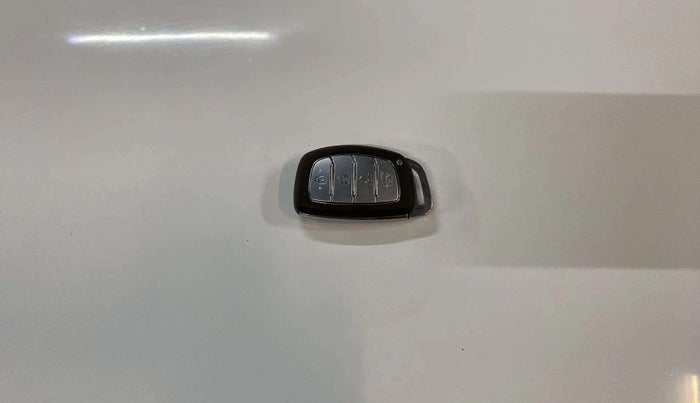 2021 Hyundai ALCAZAR PLATINUM (O) 6STR 2.0 AT, Petrol, Automatic, 49,798 km, Key Close Up
