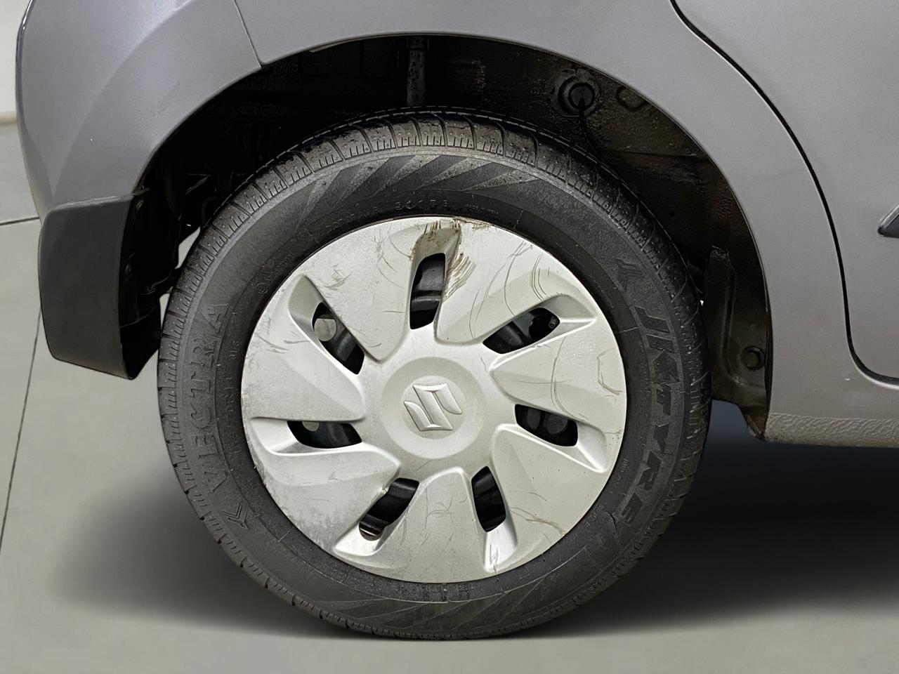 2019 Maruti Celerio VXI CNG, CNG, Manual, 13,788 km, Right Rear Wheel