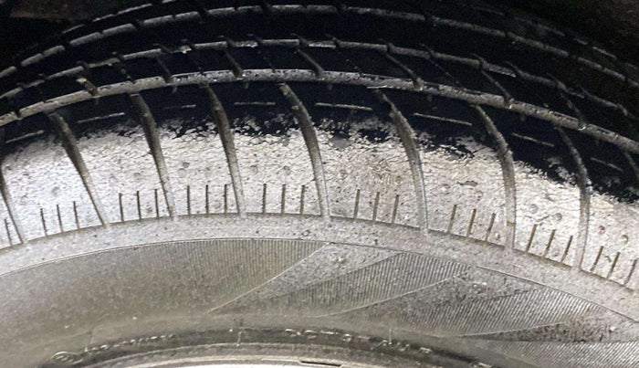 2019 Maruti Celerio VXI CNG, CNG, Manual, 13,671 km, Left Rear Tyre Tread