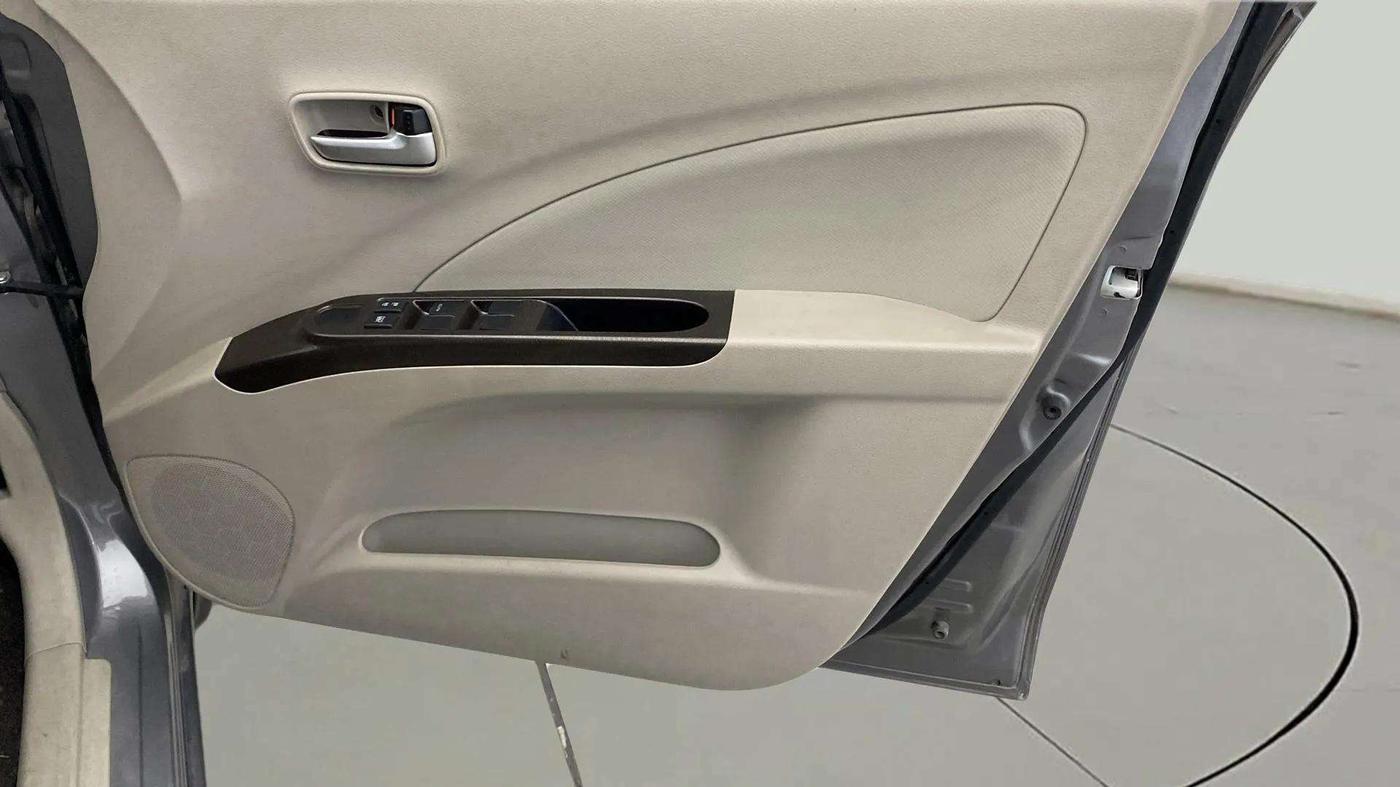 2019 Maruti Celerio VXI CNG, CNG, Manual, 13,788 km, Driver Side Door Panels Control