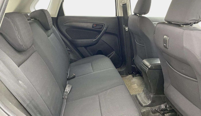 2020 Maruti Vitara Brezza VXI, Petrol, Manual, 40,367 km, Right Side Rear Door Cabin