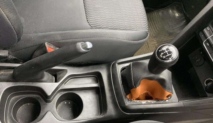 2020 Maruti Vitara Brezza VXI, Petrol, Manual, 40,367 km, Gear Lever