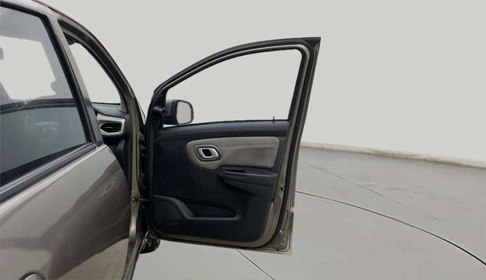 2021 Datsun Redi Go T(O), Petrol, Manual, 39,288 km, RHS Front Door