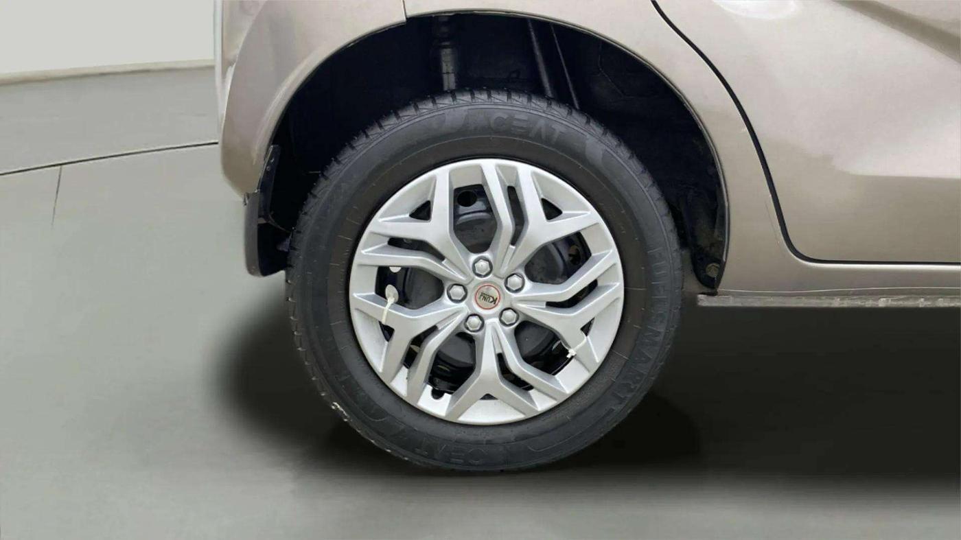2021 Datsun Redi Go T(O), Petrol, Manual, 39,288 km, Right Rear Wheel