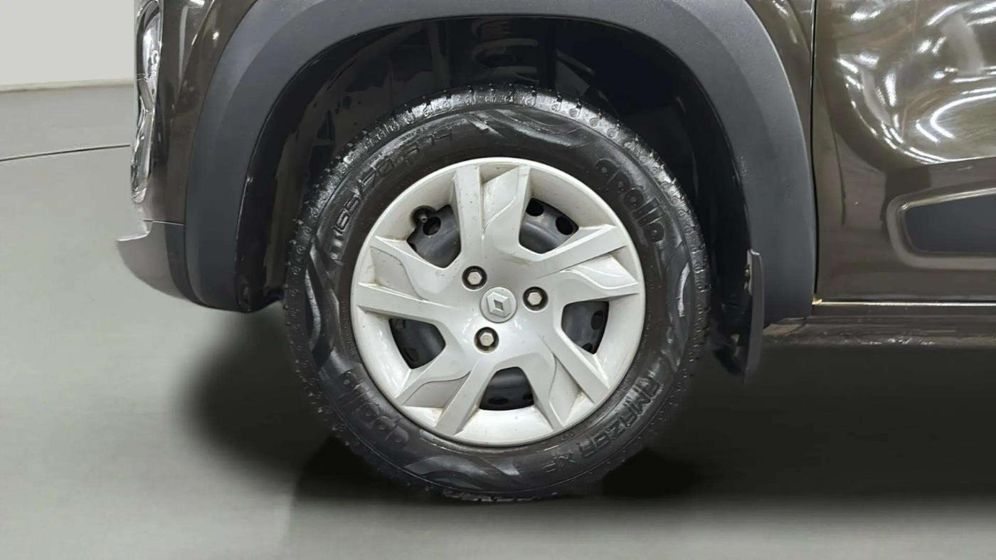 2020 Renault Kwid RXL, Petrol, Manual, 14,645 km, Left Front Wheel