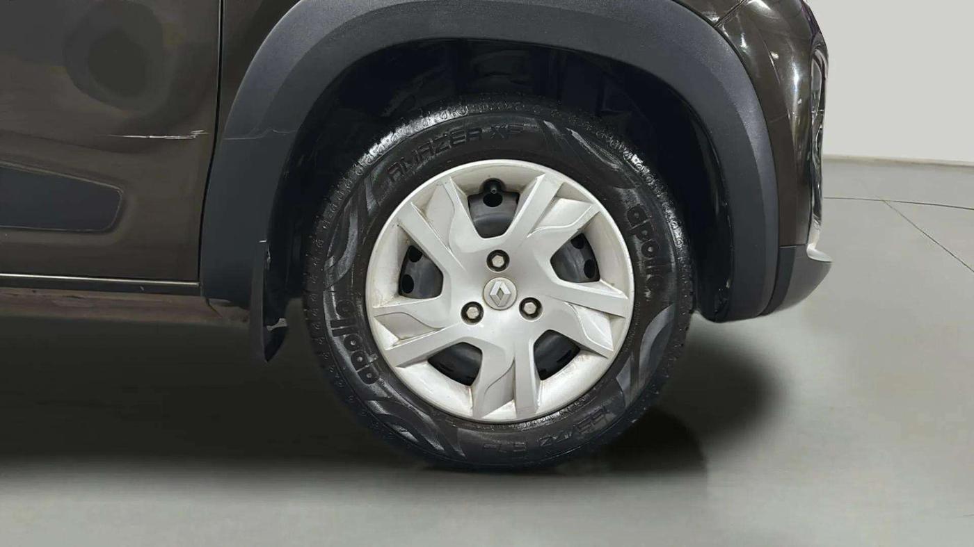 2020 Renault Kwid RXL, Petrol, Manual, 14,645 km, Right Front Wheel