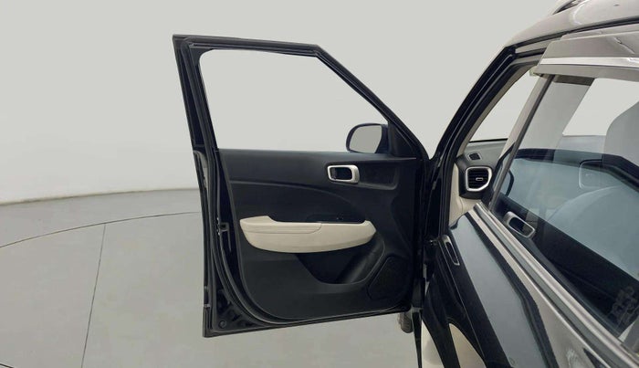 2024 Hyundai VENUE SX (O) 1.0 TURBO DCT, Petrol, Automatic, 45,708 km, LHS Front Door