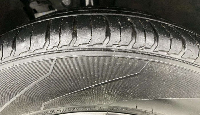 2024 Hyundai VENUE SX (O) 1.0 TURBO DCT, Petrol, Automatic, 45,708 km, Left Front Tyre Tread