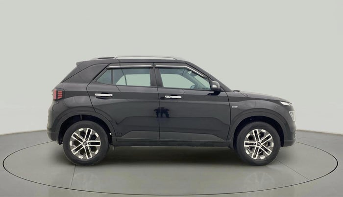 2024 Hyundai VENUE SX (O) 1.0 TURBO DCT, Petrol, Automatic, 45,708 km, Right Side View