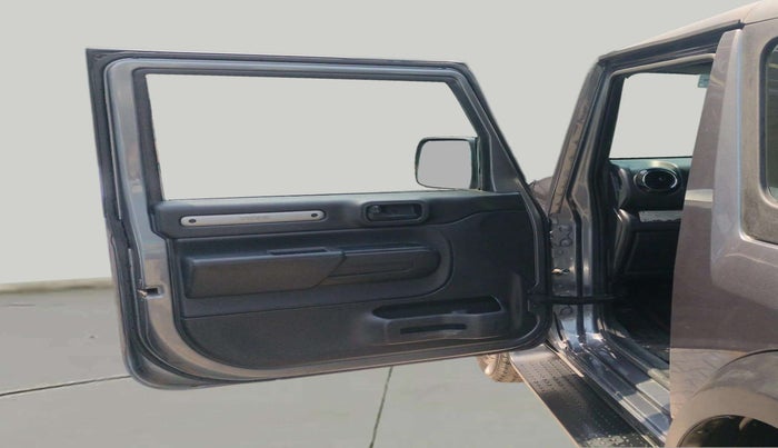 2021 Mahindra Thar LX HT PETROL 4WD MT, Petrol, Manual, 39,586 km, LHS Rear Door