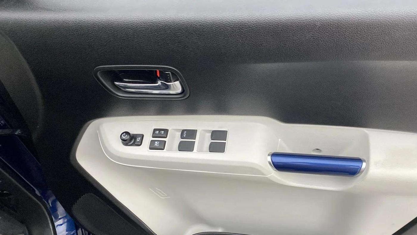 2024 Maruti IGNIS ZETA 1.2 AMT, Petrol, Automatic, 4,787 km, Driver Side Door Panels Control