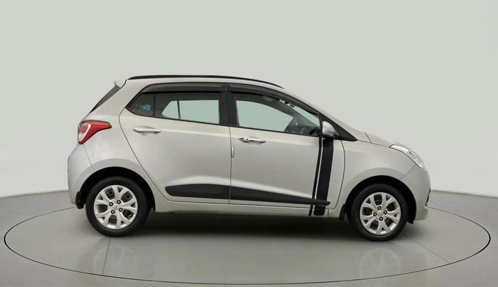 2013 Hyundai Grand i10 SPORTZ 1.2 KAPPA VTVT, Petrol, Manual, 27,840 km, Right Side View