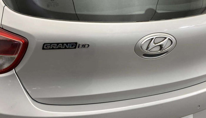 2013 Hyundai Grand i10 SPORTZ 1.2 KAPPA VTVT, Petrol, Manual, 27,840 km, Dicky (Boot door) - Minor scratches