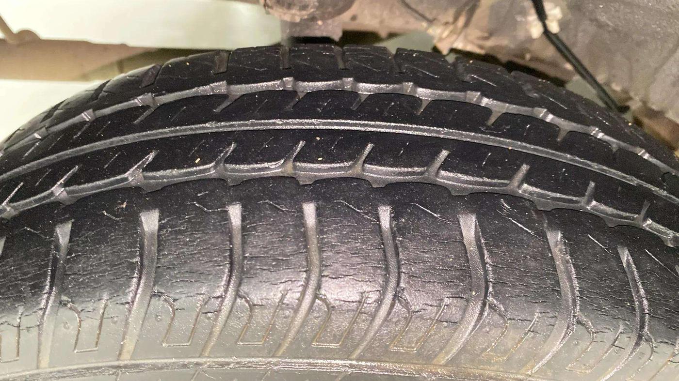 2015 Datsun Go T, Petrol, Manual, 20,220 km, Right Rear Tyre Tread