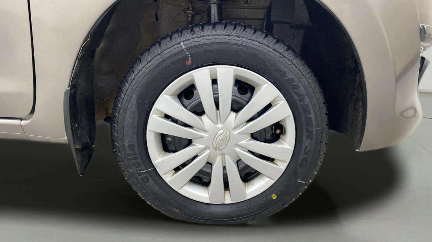 2015 Datsun Go T, Petrol, Manual, 20,220 km, Right Front Wheel