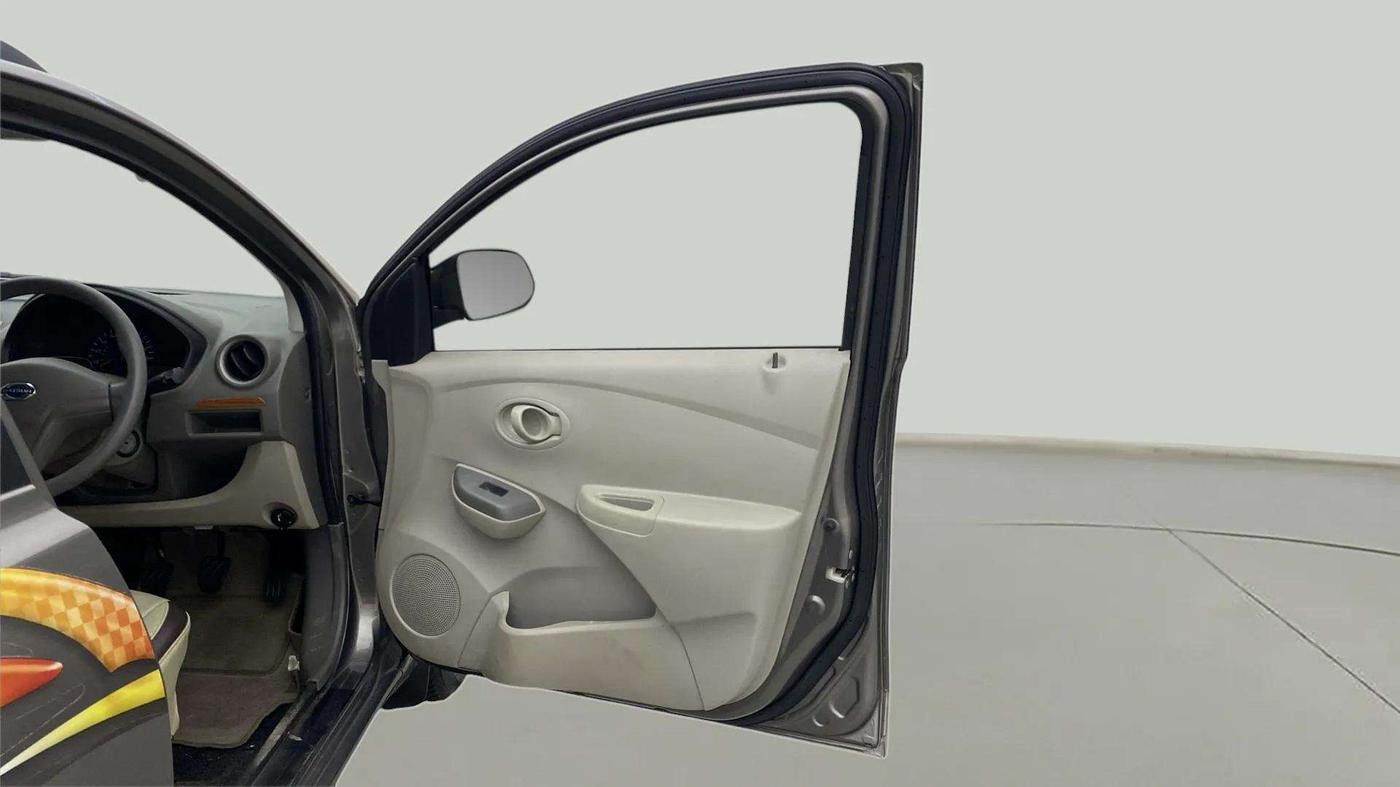 2015 Datsun Go T, Petrol, Manual, 20,220 km, RHS Front Door
